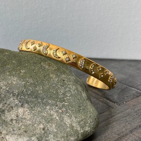 NEW Moon & Star Layering Bracelet - Picture 7 of 7